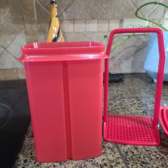 Tupperware pick-a-deli pickle or jalapeño container-NEW - Picture 2 of 7